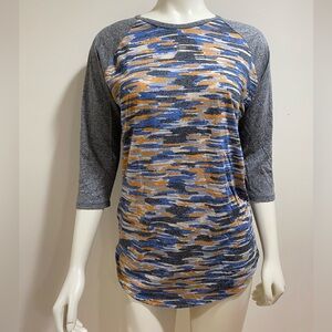 LuLaRoe ¾ Sleeve Raglan Tee